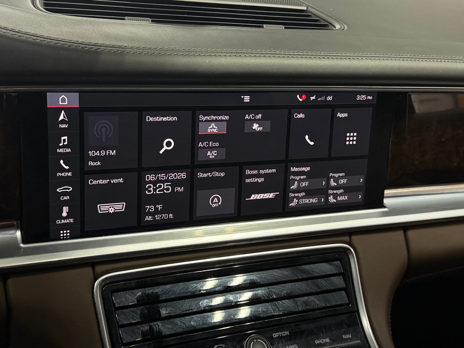 Thumbnail: 2019 Porsche Panamera - 3