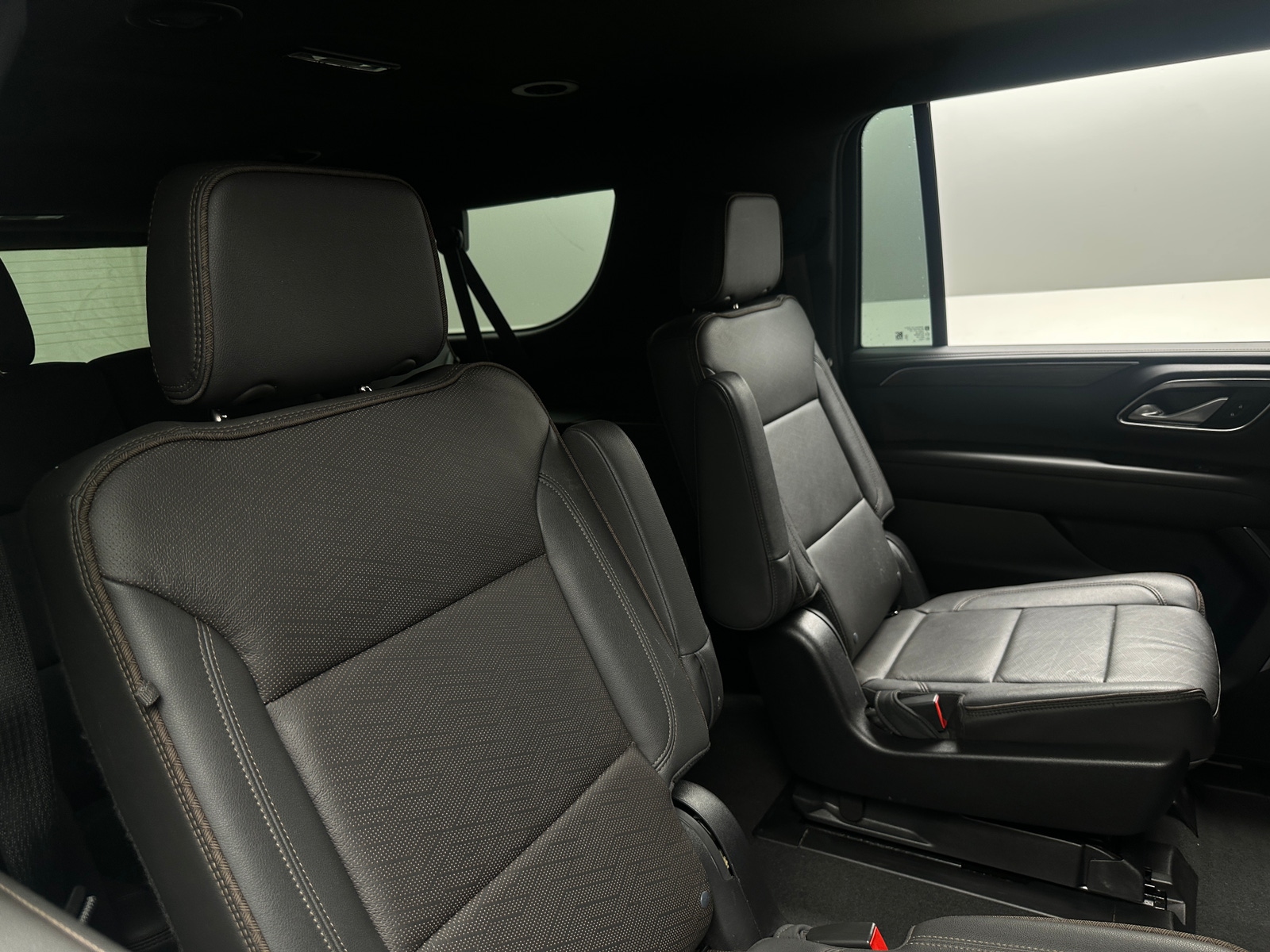 Thumbnail: 2022 Chevrolet Suburban - 5