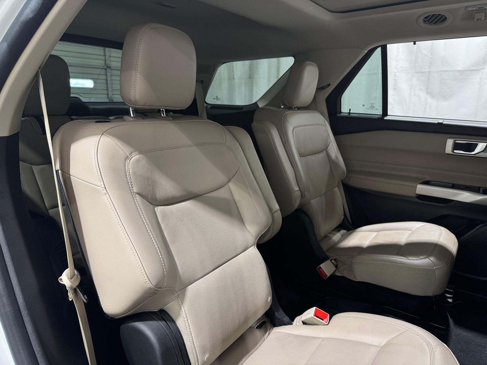 Thumbnail: 2021 Ford Explorer - 5