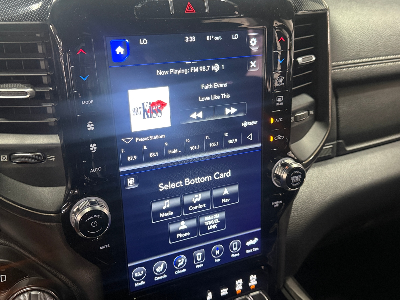 Thumbnail: 2020 RAM 1500 - 4