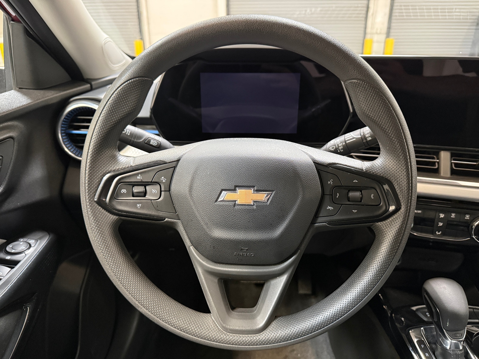 Thumbnail: 2025 Chevrolet Trax - 5