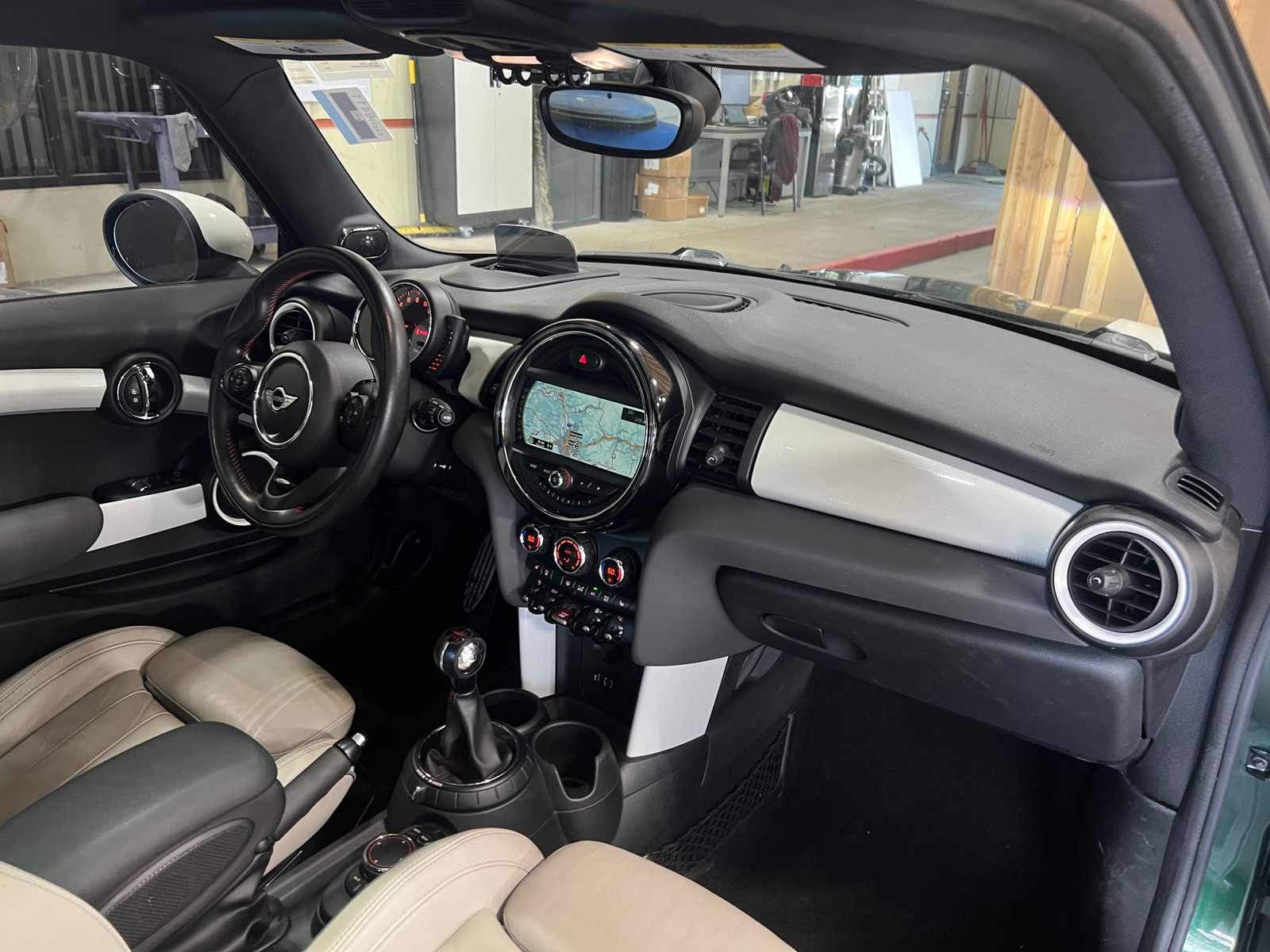 Thumbnail: 2015 MINI Cooper Hardtop - 2
