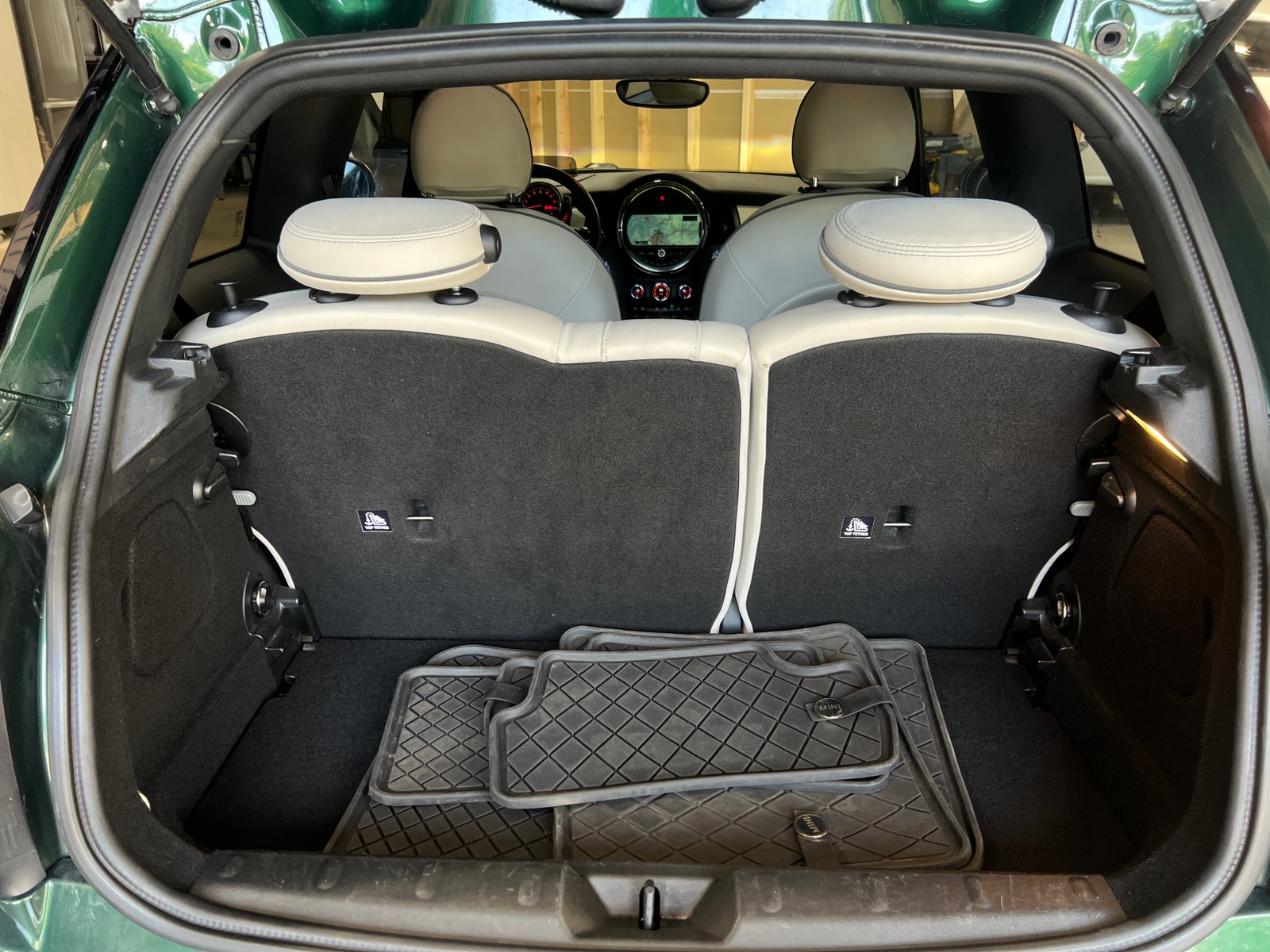 Thumbnail: 2015 MINI Cooper Hardtop - 6