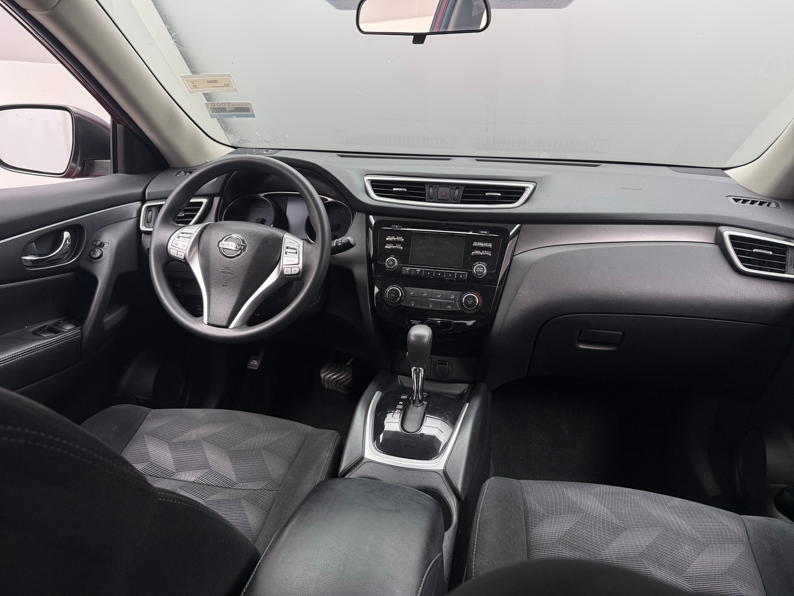 Thumbnail: 2016 Nissan Rogue - 3