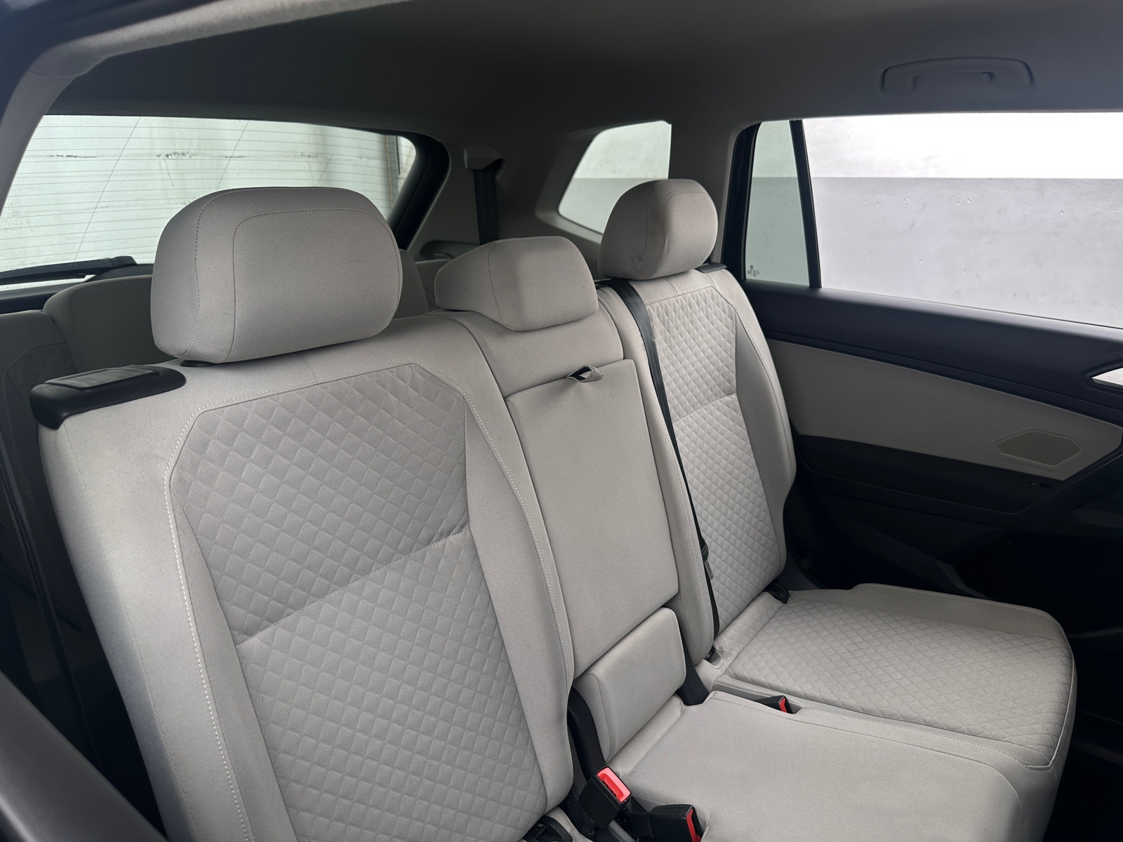 Thumbnail: 2021 Volkswagen Tiguan - 6