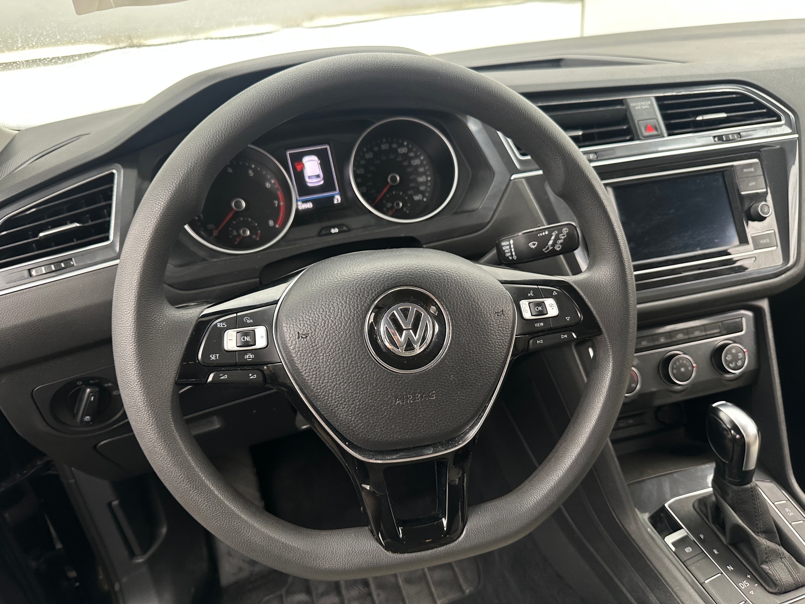 Thumbnail: 2021 Volkswagen Tiguan - 5
