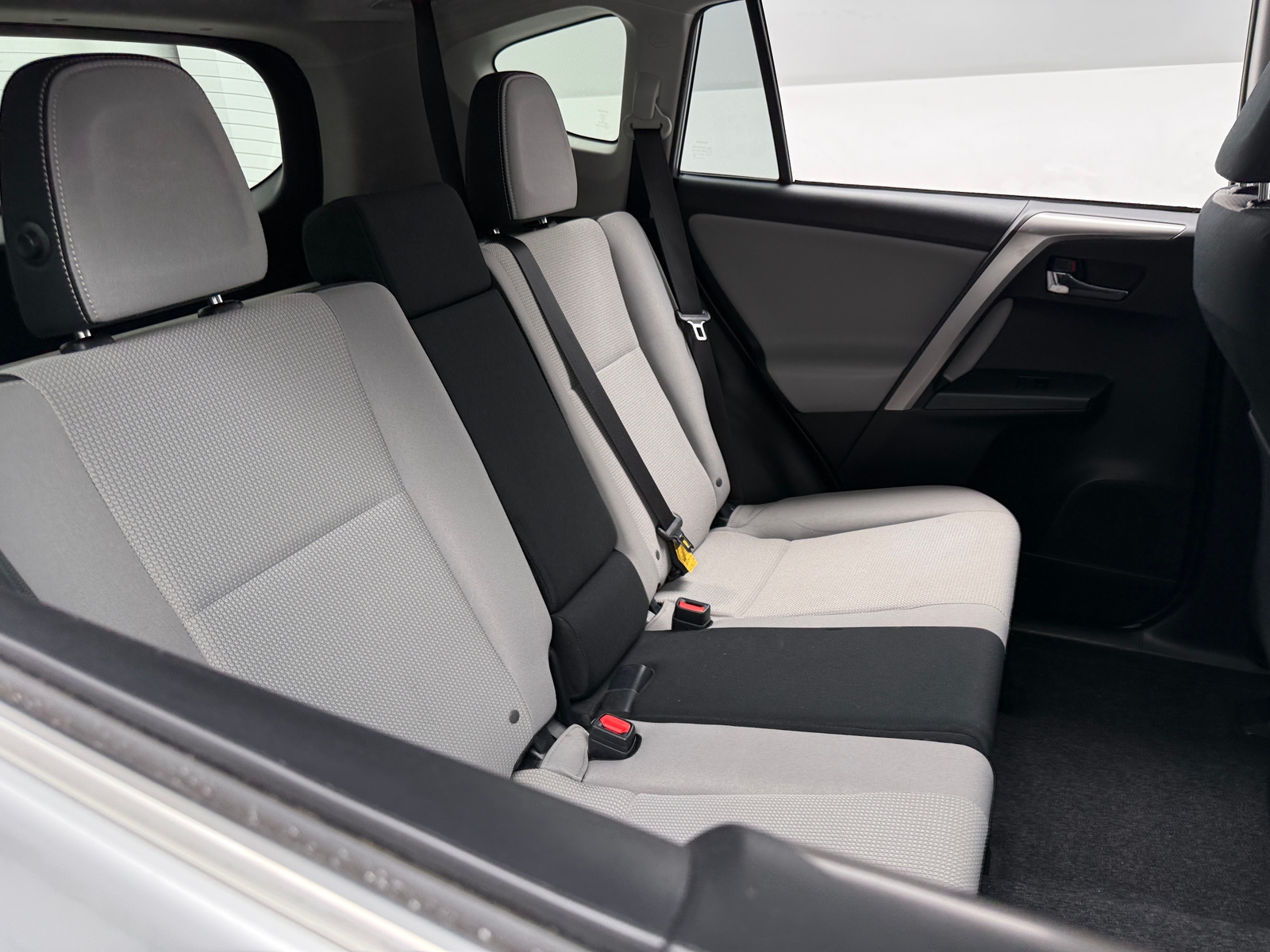 Thumbnail: 2018 Toyota RAV4 - 6