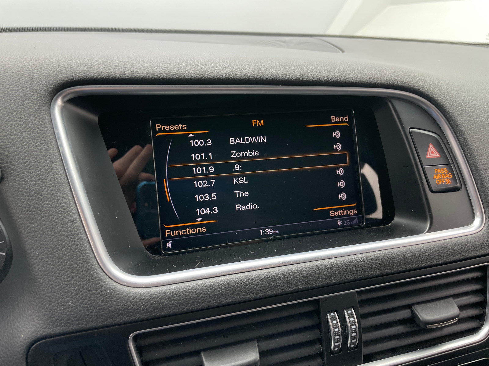 Thumbnail: 2017 Audi SQ5 - 3