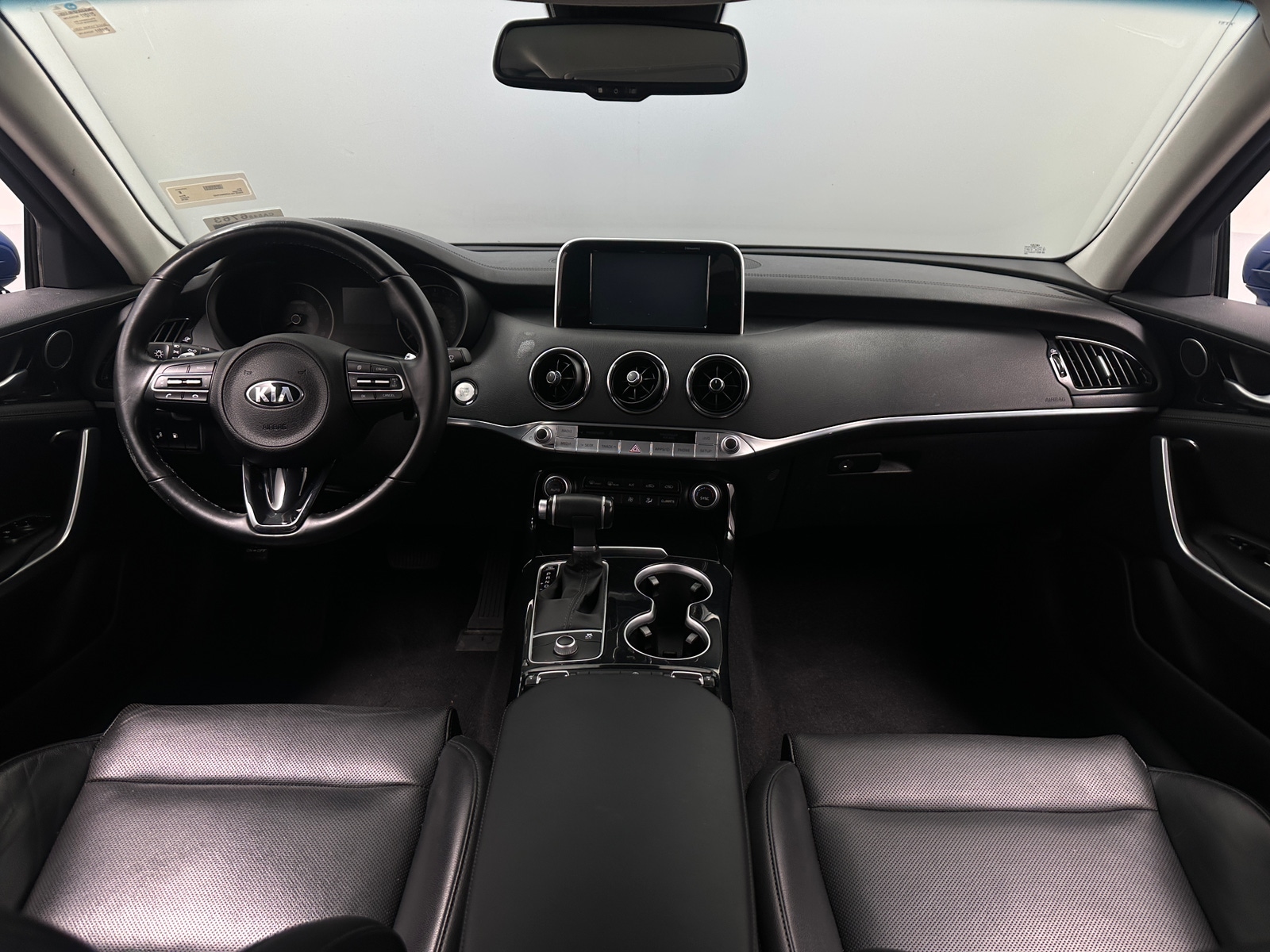 Thumbnail: 2019 Kia Stinger - 2