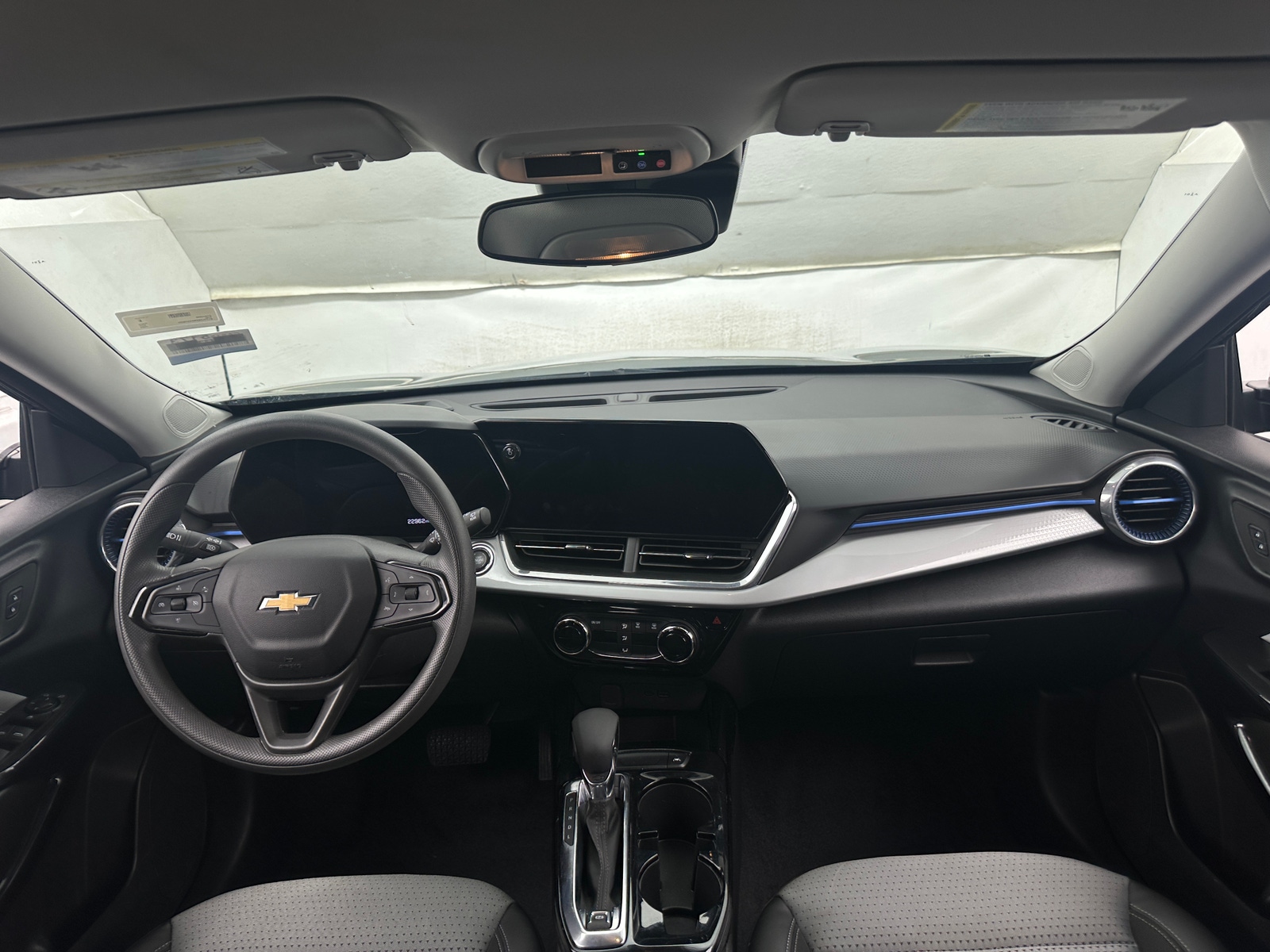Thumbnail: 2025 Chevrolet Trax - 3