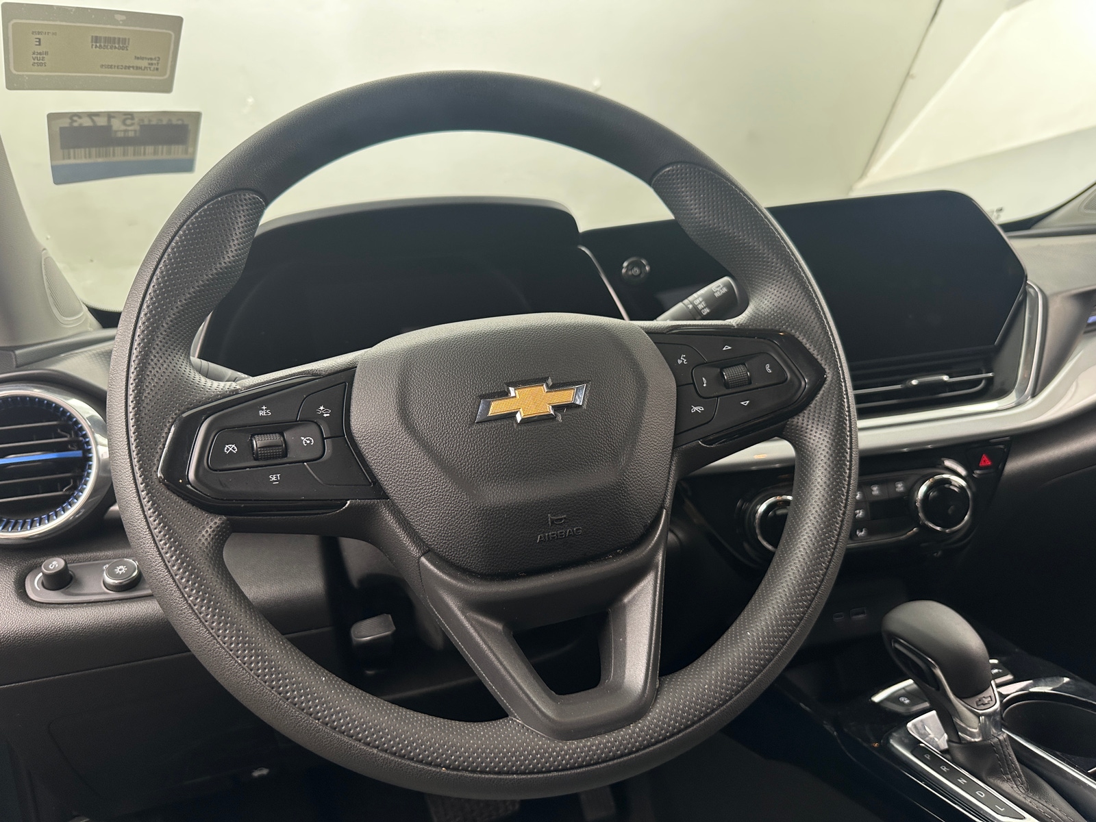 Thumbnail: 2025 Chevrolet Trax - 5
