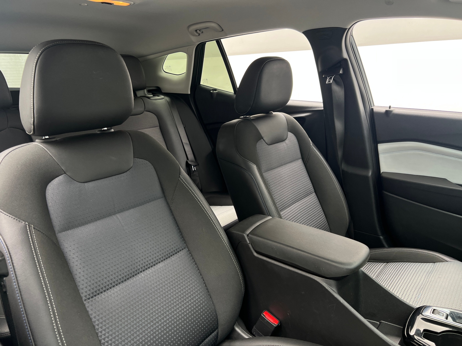 Thumbnail: 2025 Chevrolet Trax - 2