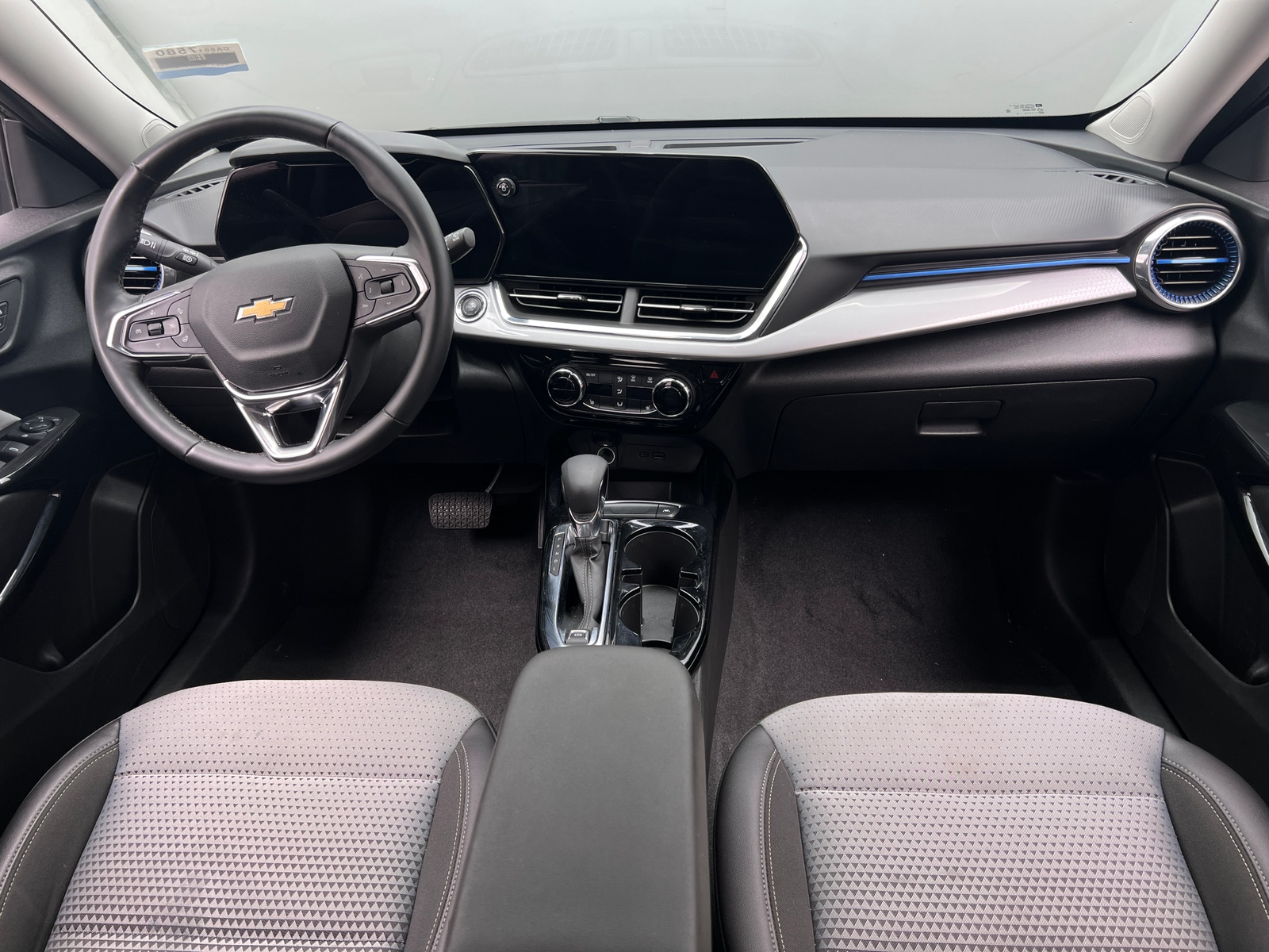 Thumbnail: 2025 Chevrolet Trax - 3