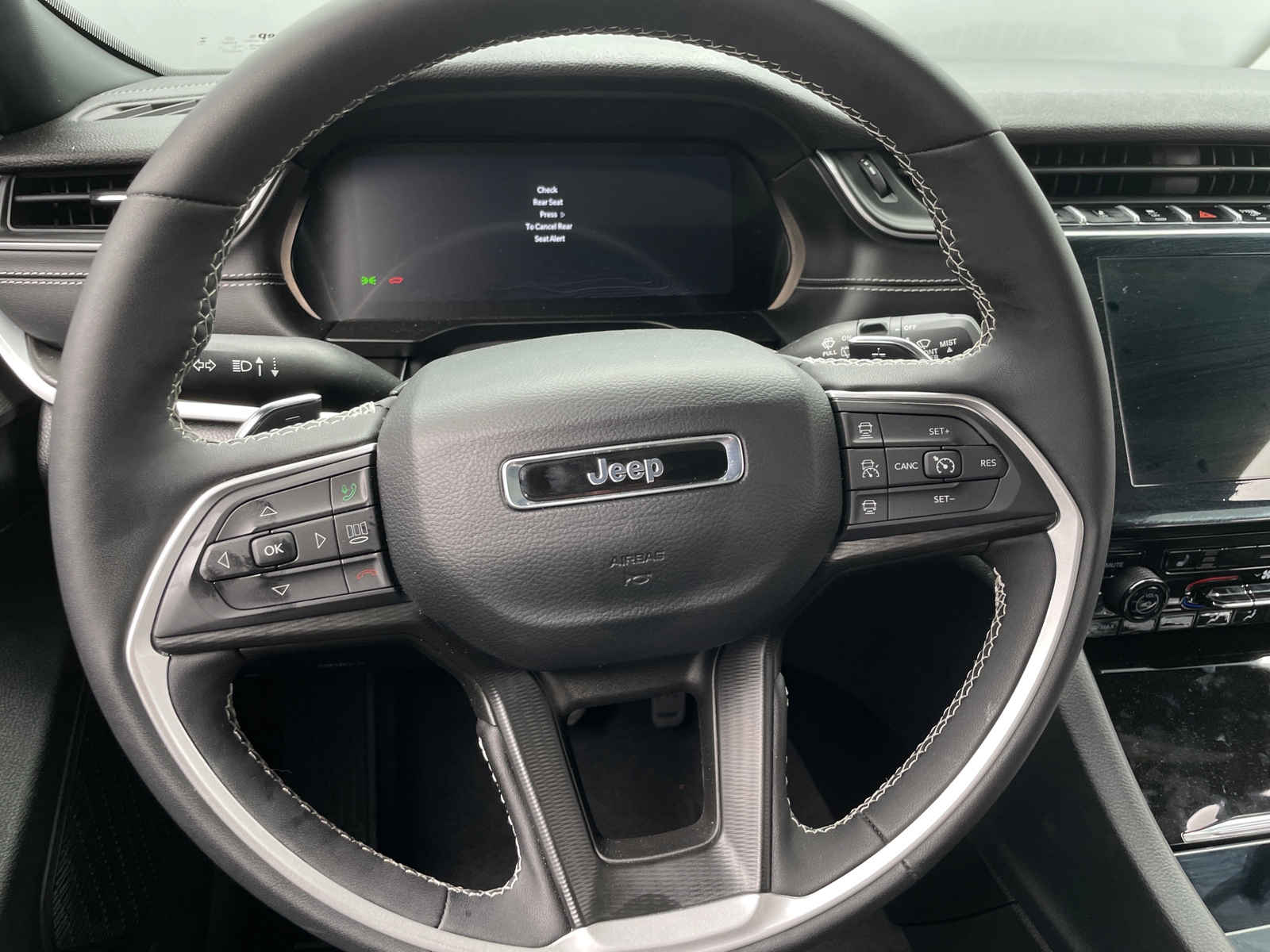 Thumbnail: 2025 Jeep Grand Cherokee - 5