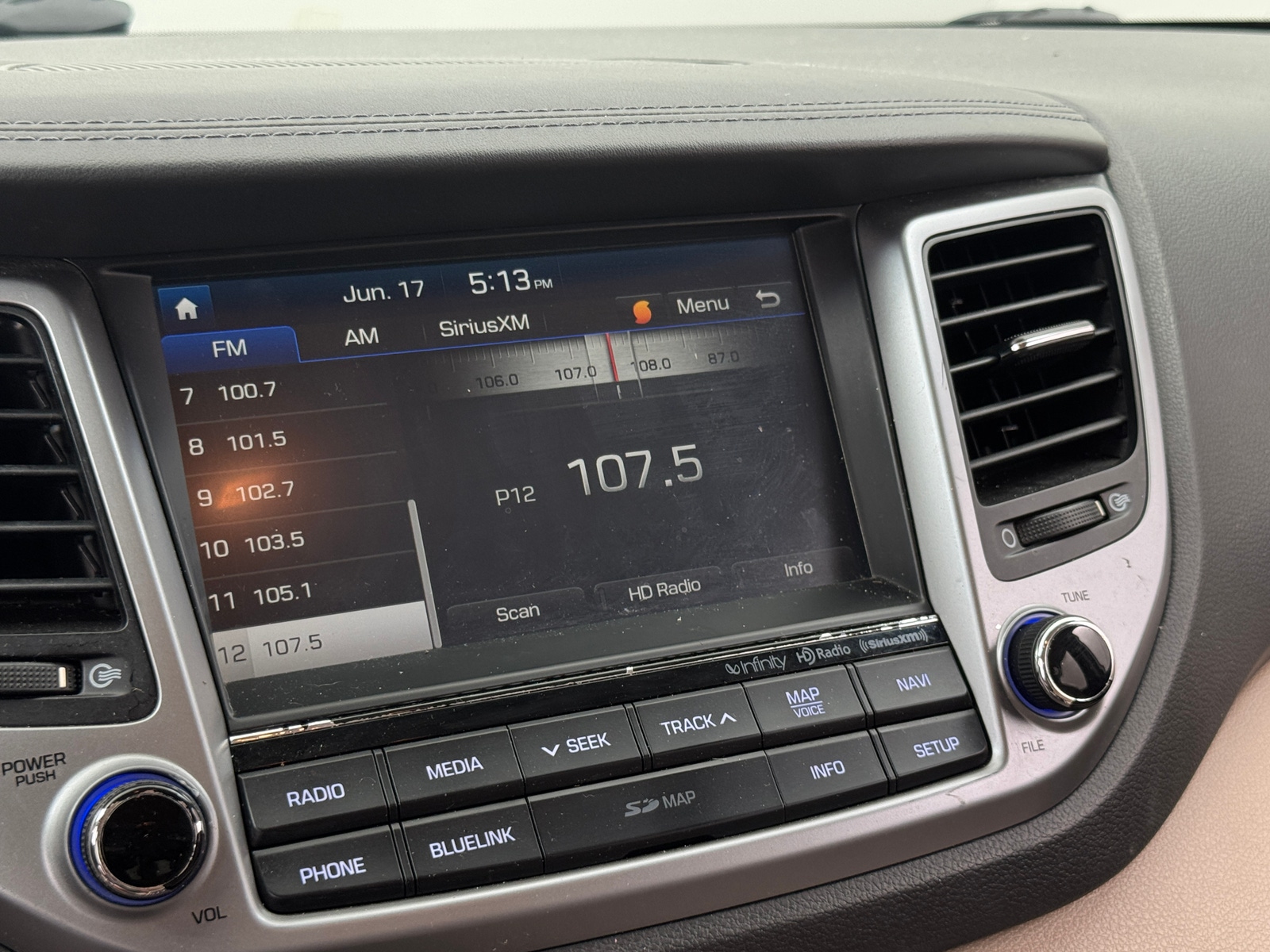 Thumbnail: 2017 Hyundai Tucson - 3