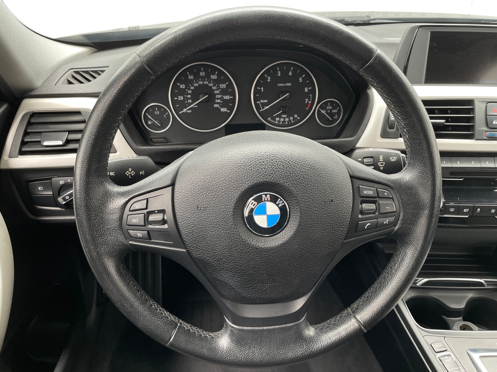 Thumbnail: 2017 BMW 3 Series - 5
