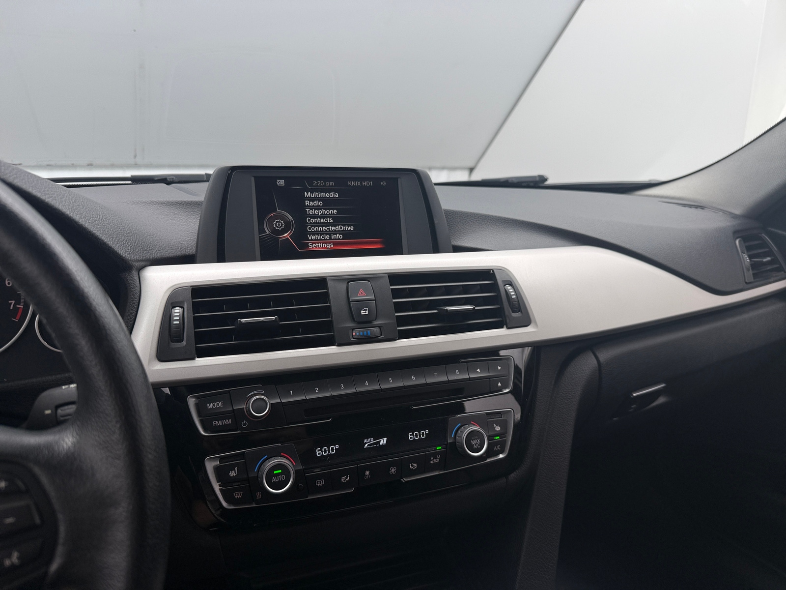 Thumbnail: 2017 BMW 3 Series - 4