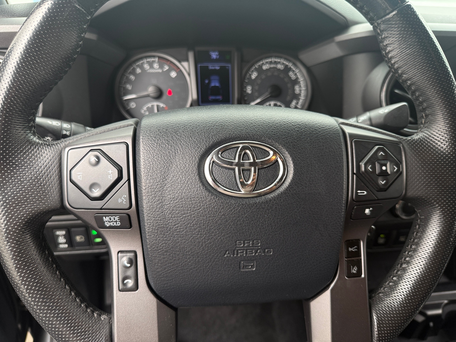 Thumbnail: 2019 Toyota Tacoma - 5