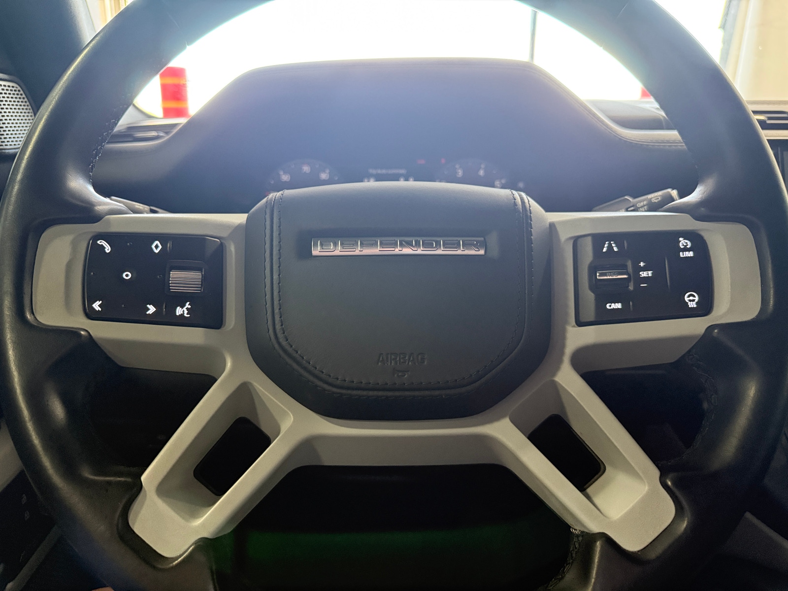 Thumbnail: 2023 Land Rover Defender - 4