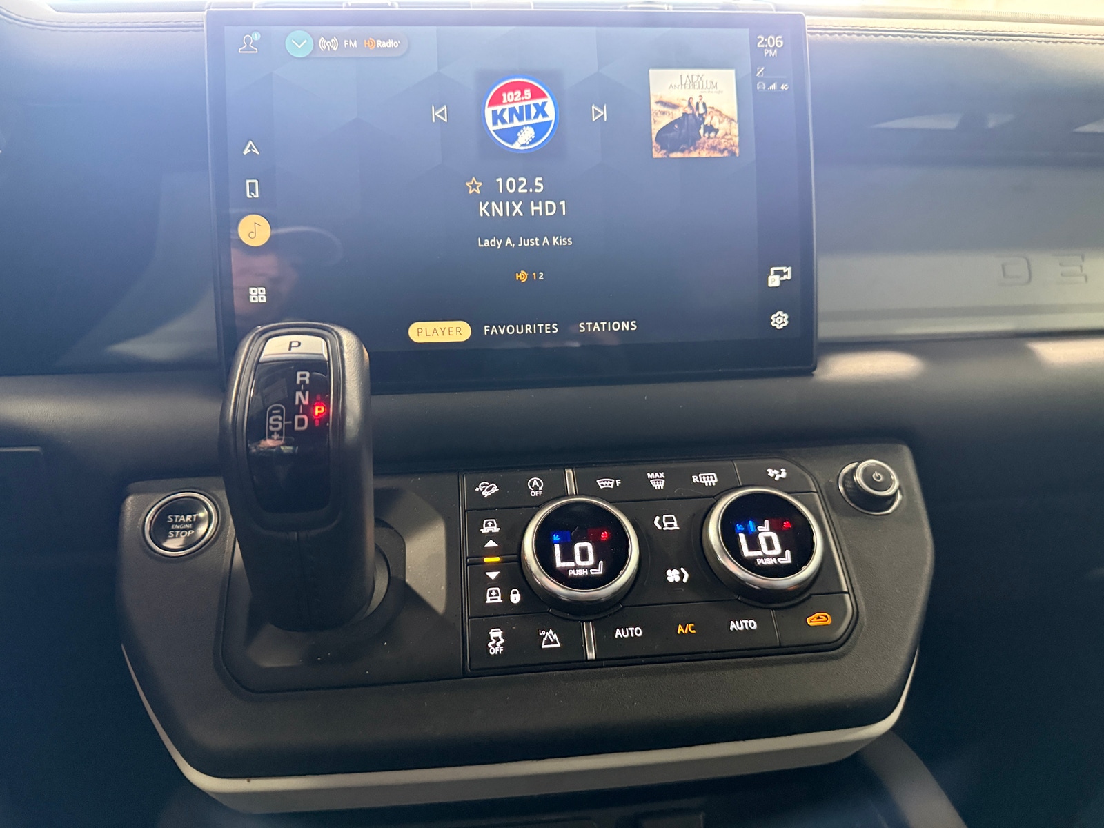 Thumbnail: 2023 Land Rover Defender - 3