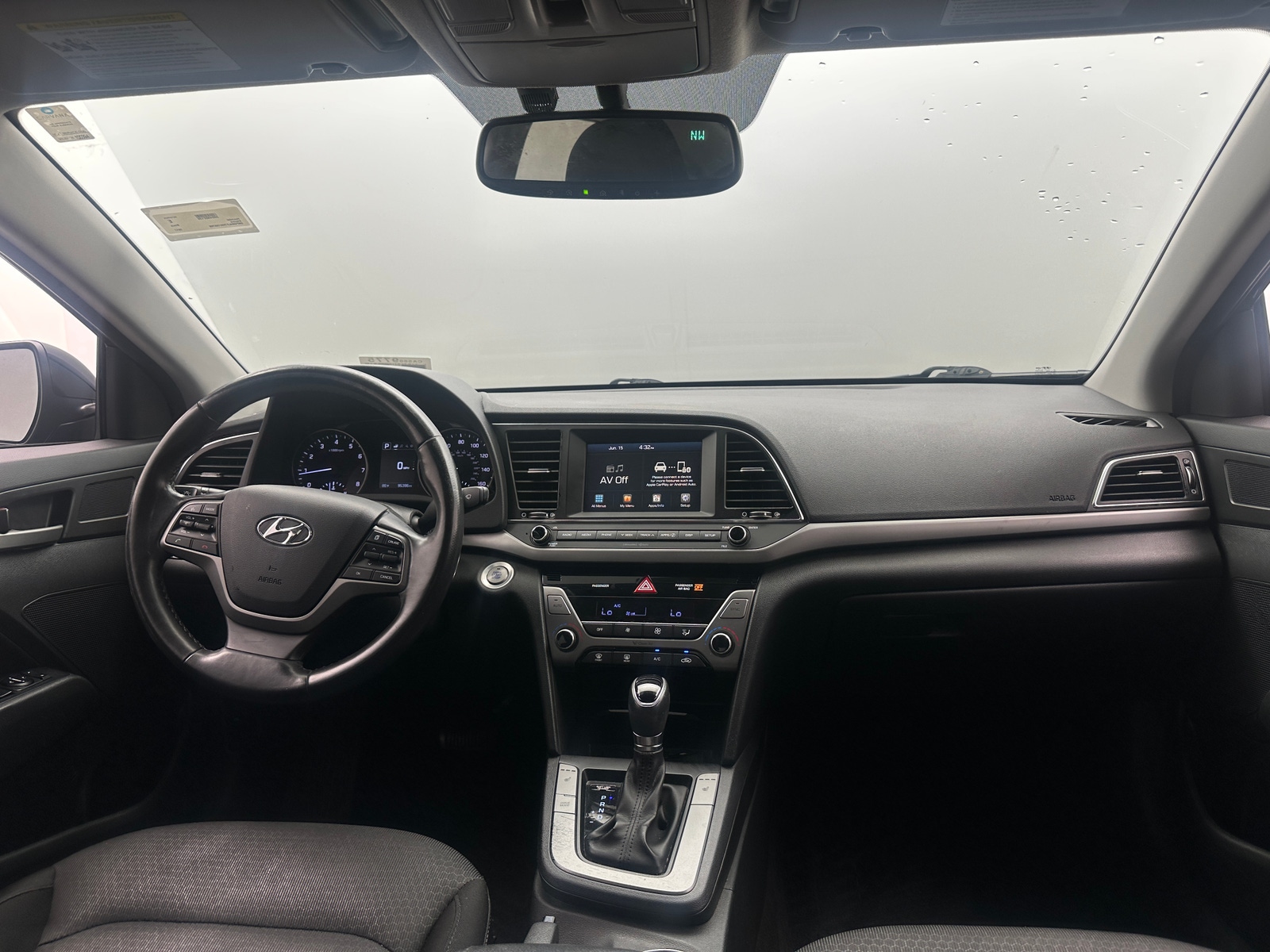 Thumbnail: 2017 Hyundai Elantra - 3