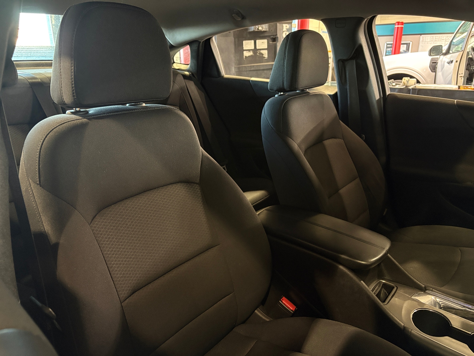 Thumbnail: 2016 Chevrolet Malibu - 2