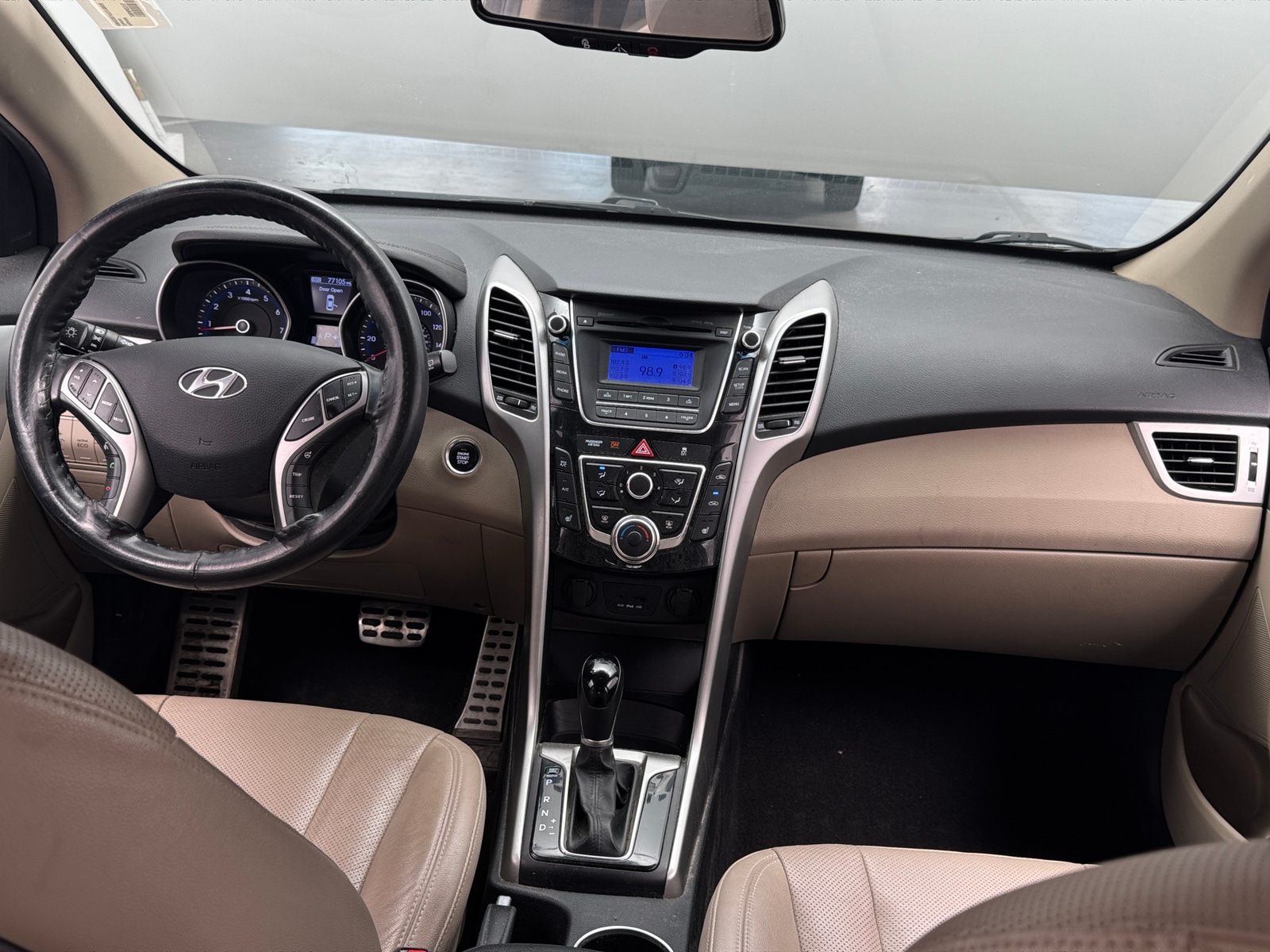 Thumbnail: 2014 Hyundai Elantra - 3