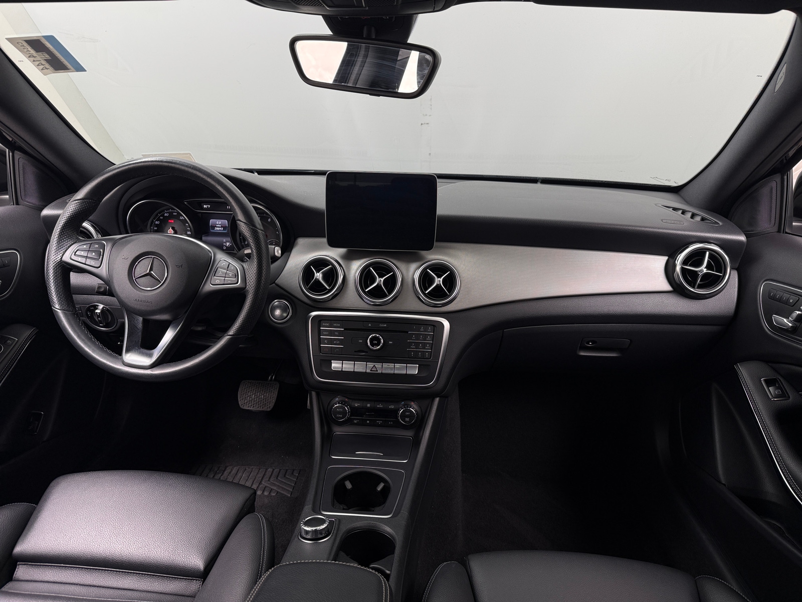 Thumbnail: 2020 Mercedes-Benz GLA - 2