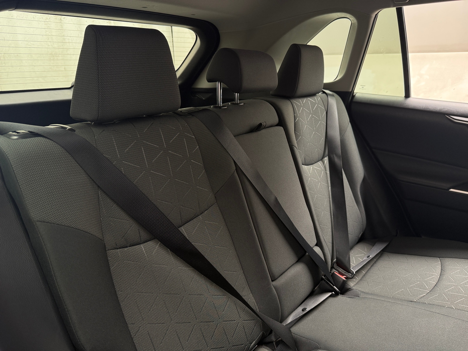 Thumbnail: 2021 Toyota RAV4 - 6