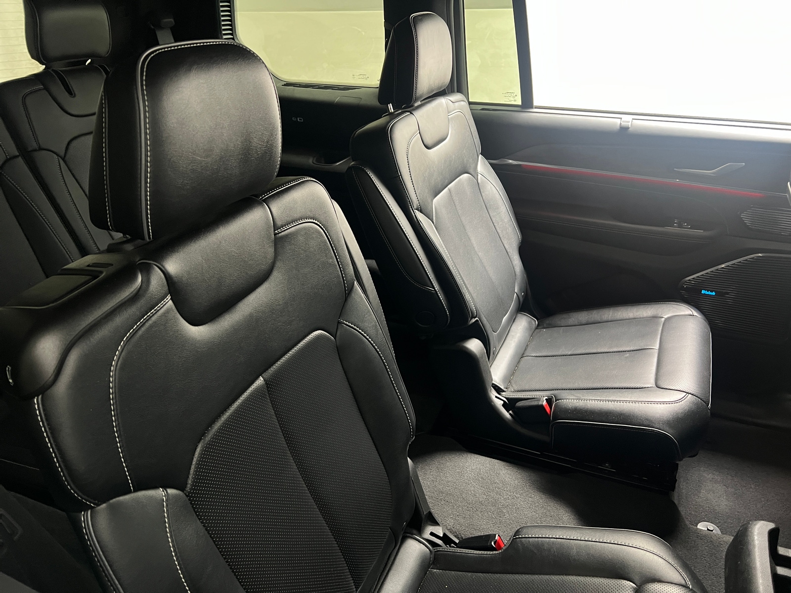Thumbnail: 2022 Jeep Grand Cherokee L - 5