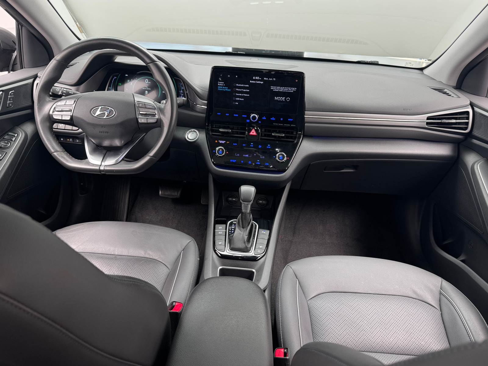 Thumbnail: 2022 Hyundai Ioniq - 2