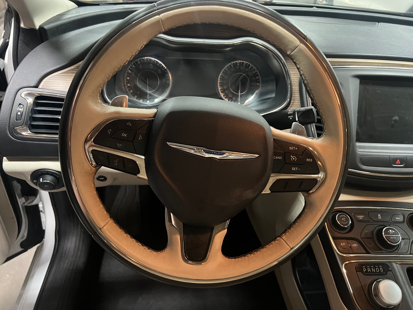 Thumbnail: 2015 Chrysler 200 - 4