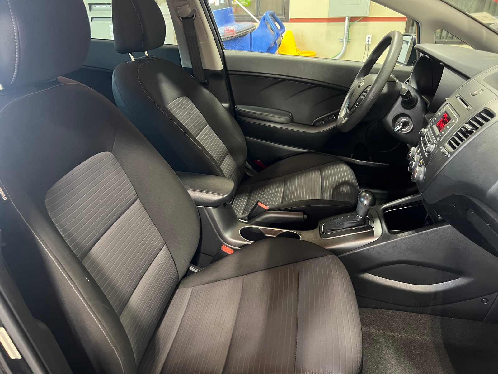 Thumbnail: 2015 Kia Forte - 2