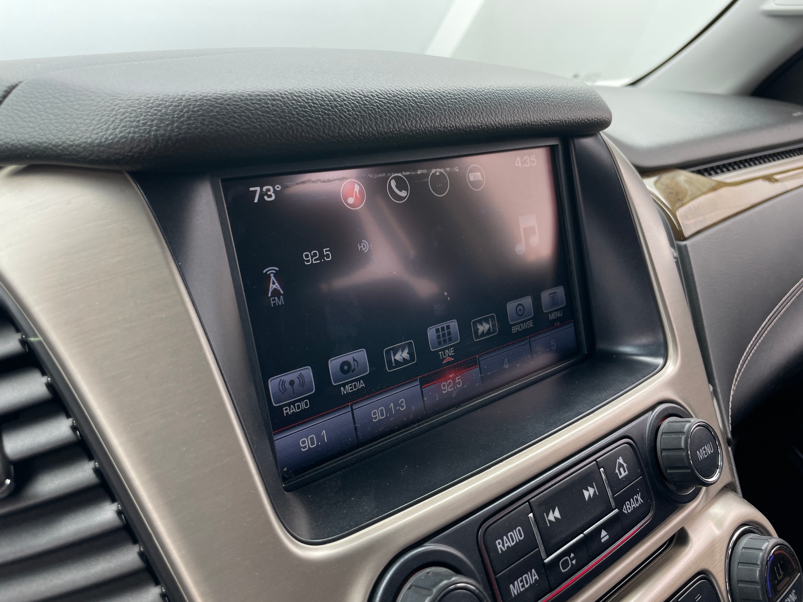 Thumbnail: 2016 GMC Yukon XL - 3