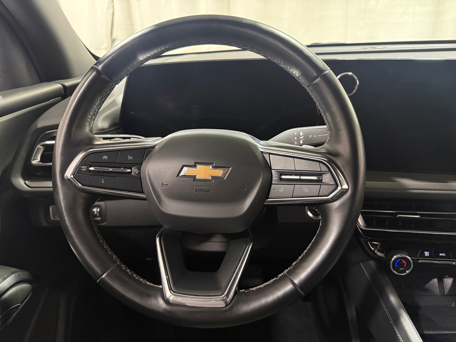 Thumbnail: 2024 Chevrolet Traverse - 5