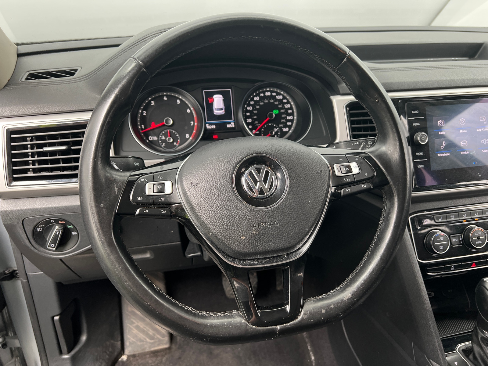 Thumbnail: 2018 Volkswagen Atlas - 4