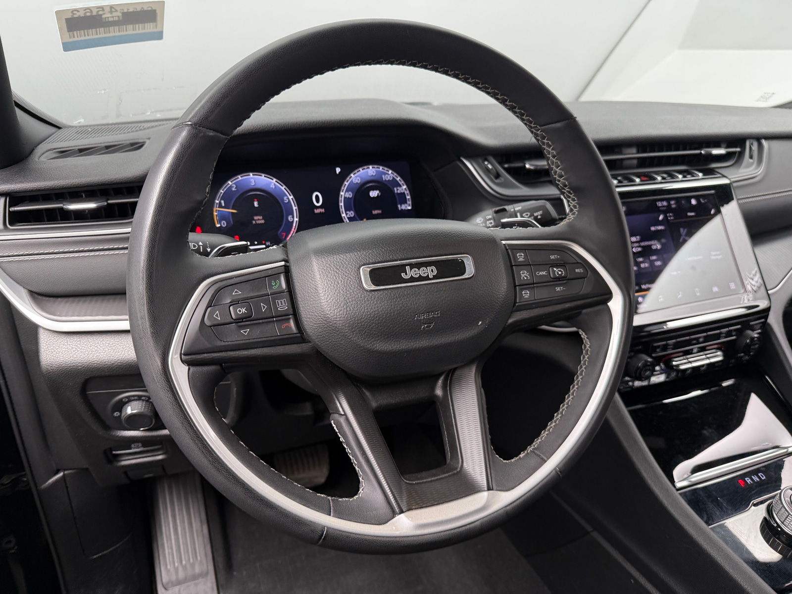 Thumbnail: 2023 Jeep Grand Cherokee L - 4