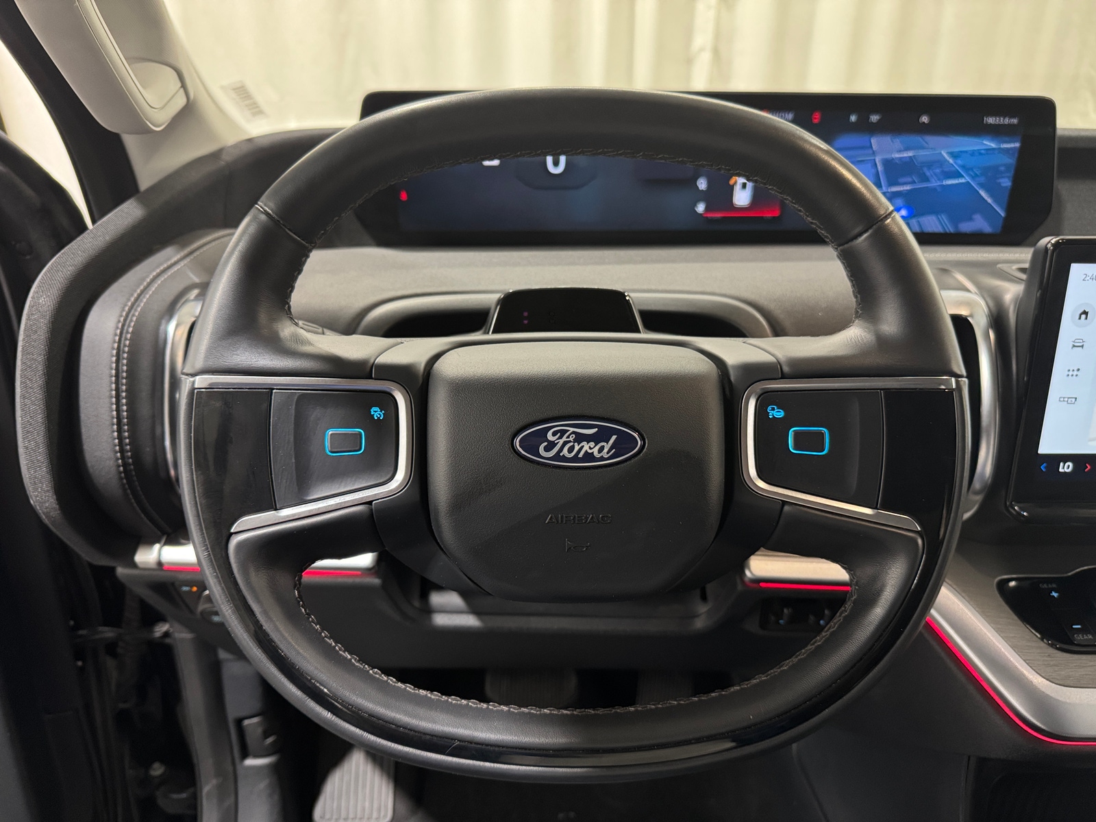 Thumbnail: 2025 Ford Expedition - 4