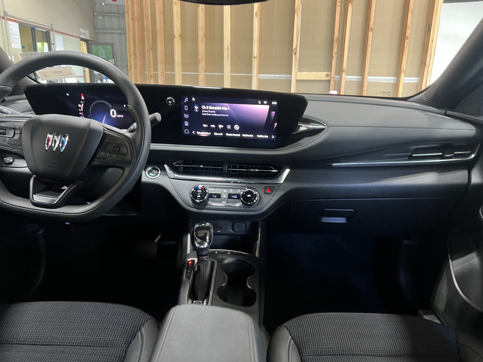 Thumbnail: 2025 Buick Envista - 3