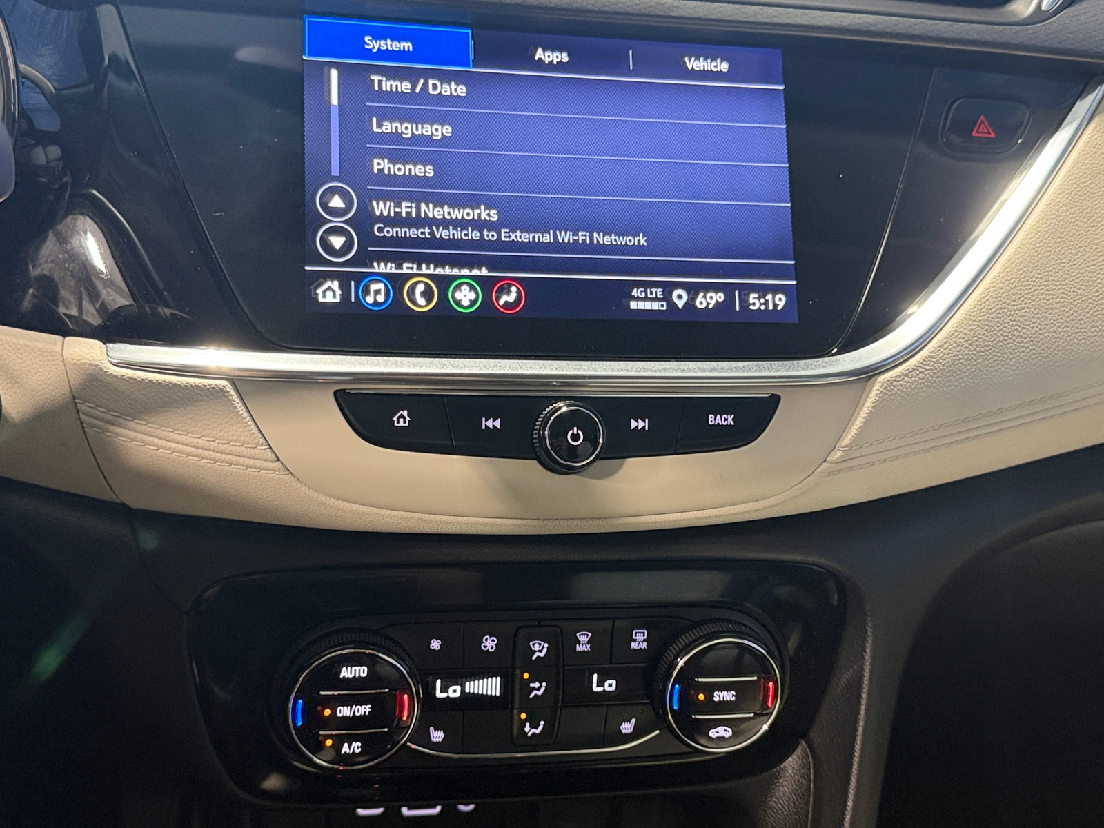 Thumbnail: 2023 Buick Encore GX - 3