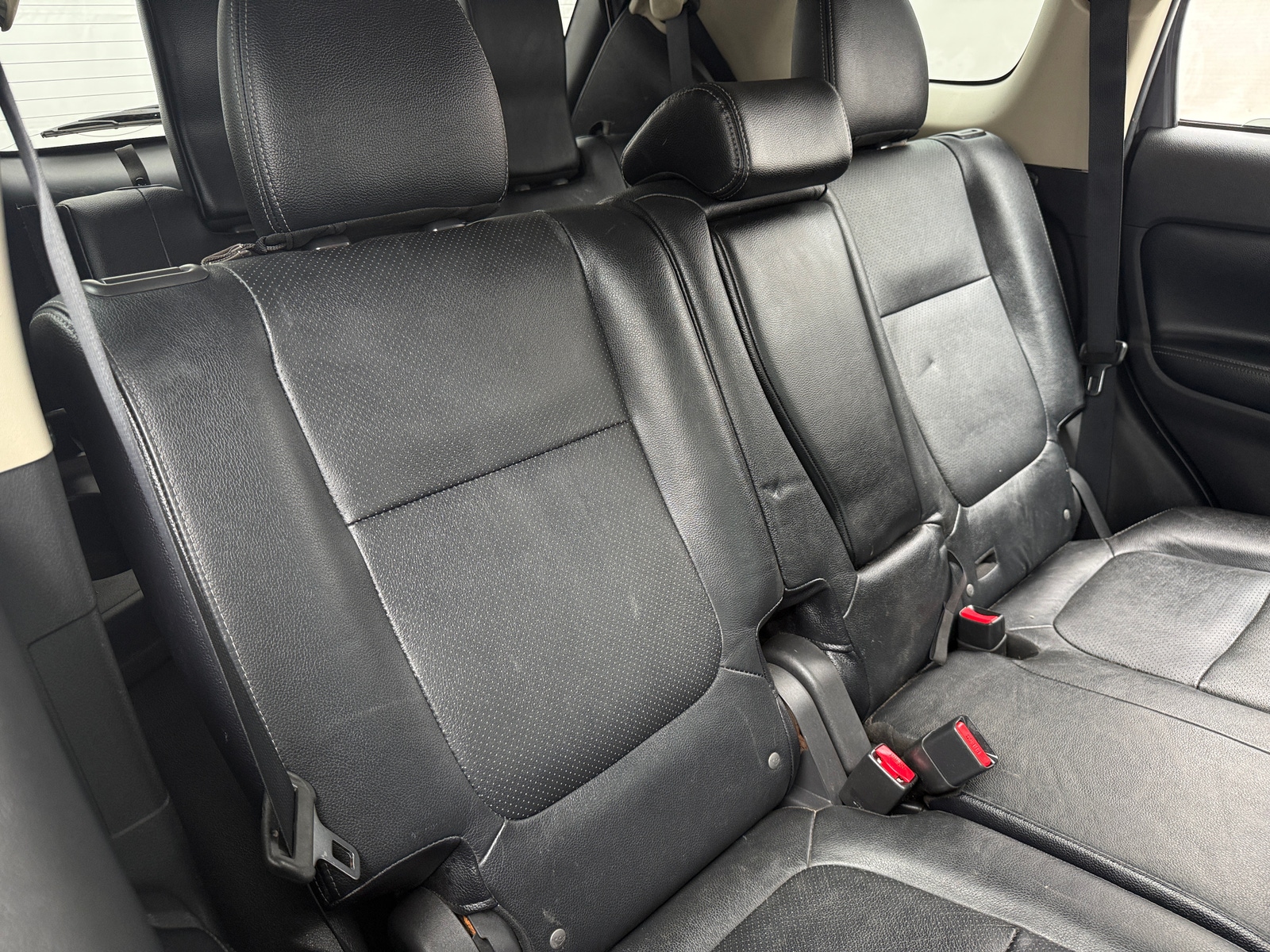 Thumbnail: 2016 Mitsubishi Outlander - 4