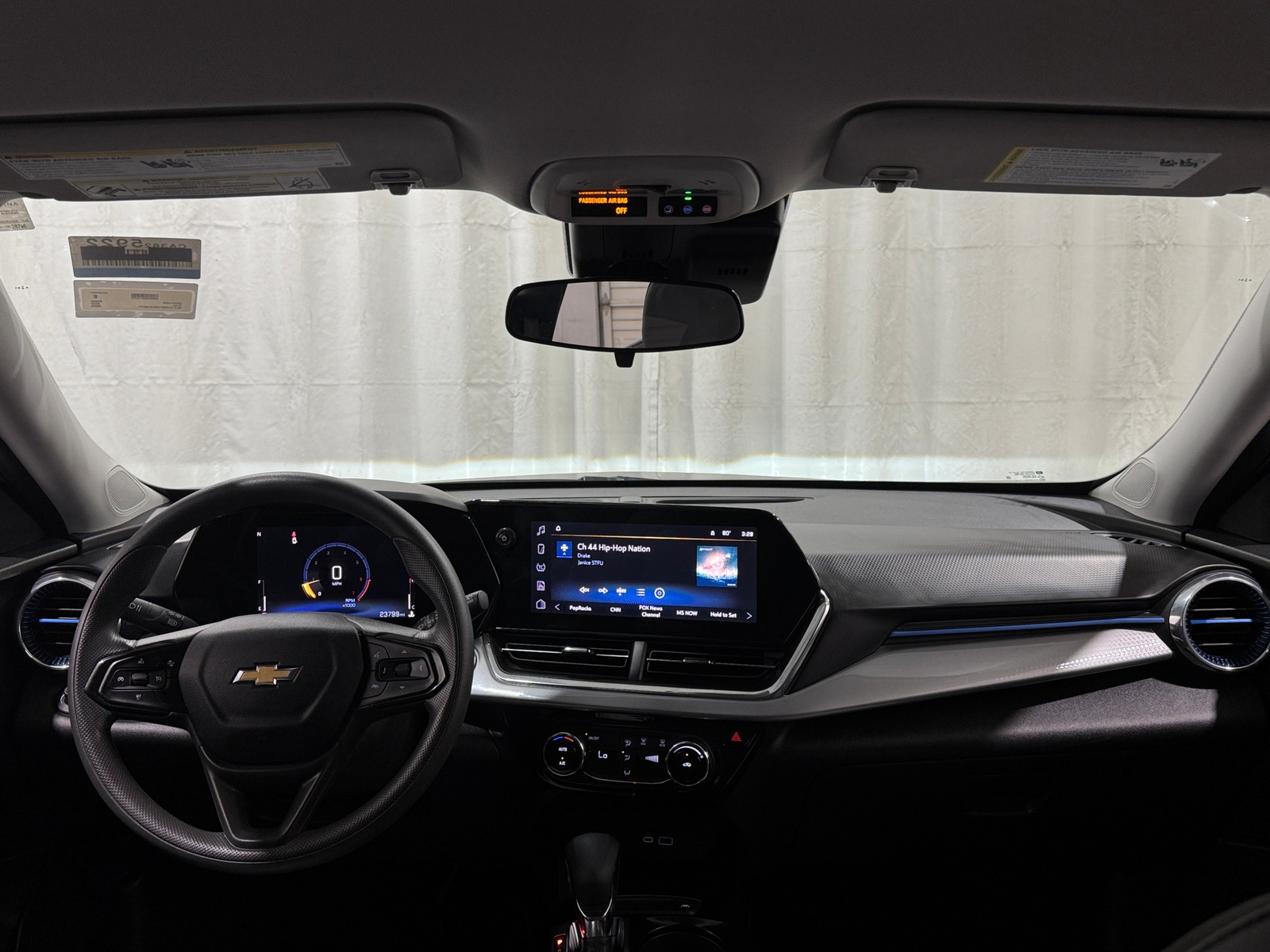 Thumbnail: 2025 Chevrolet Trax - 3