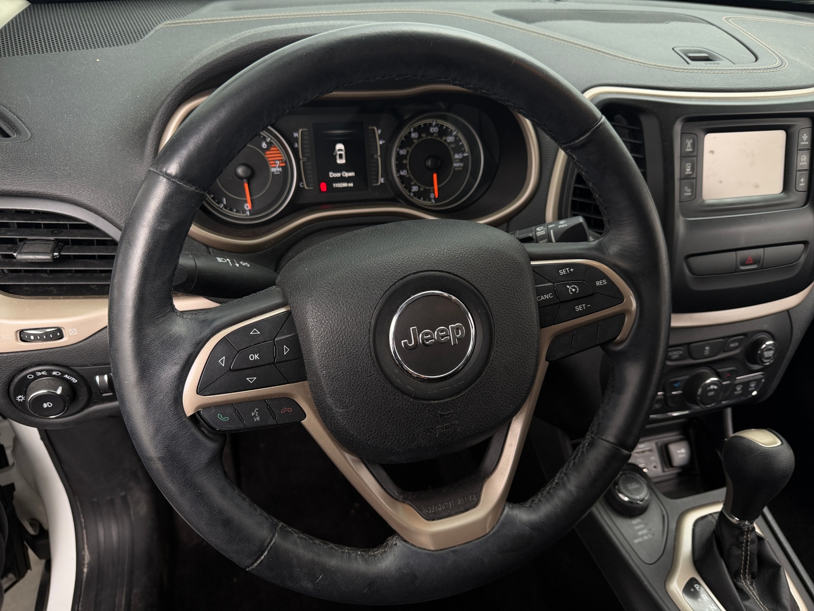Thumbnail: 2016 Jeep Cherokee - 5