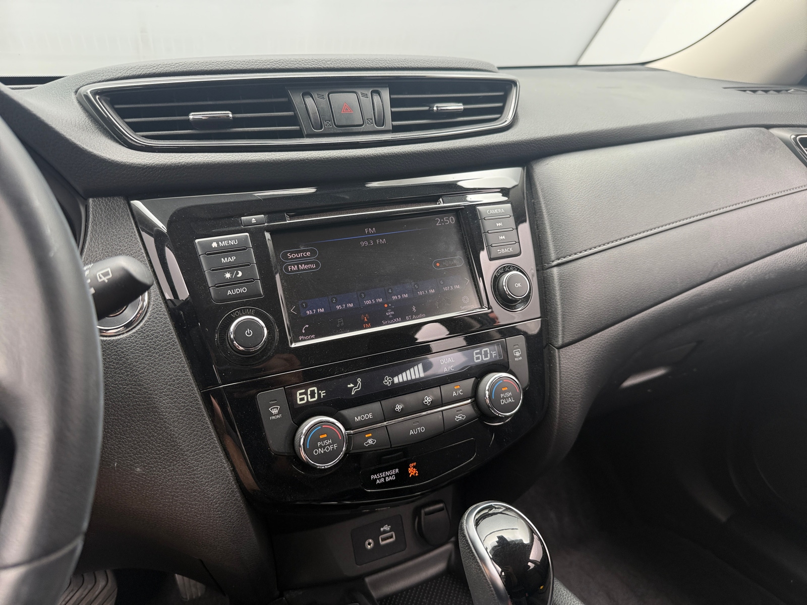 Thumbnail: 2019 Nissan Rogue - 4