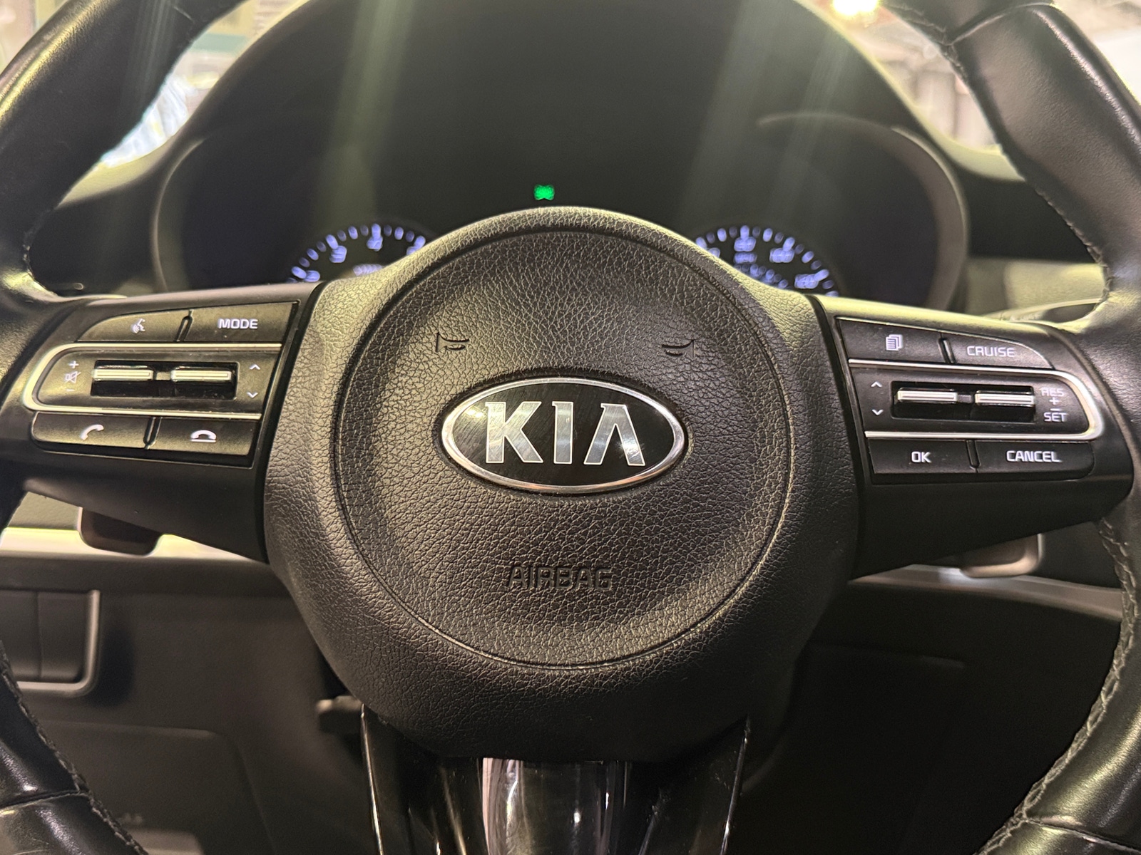 Thumbnail: 2018 Kia Stinger - 4