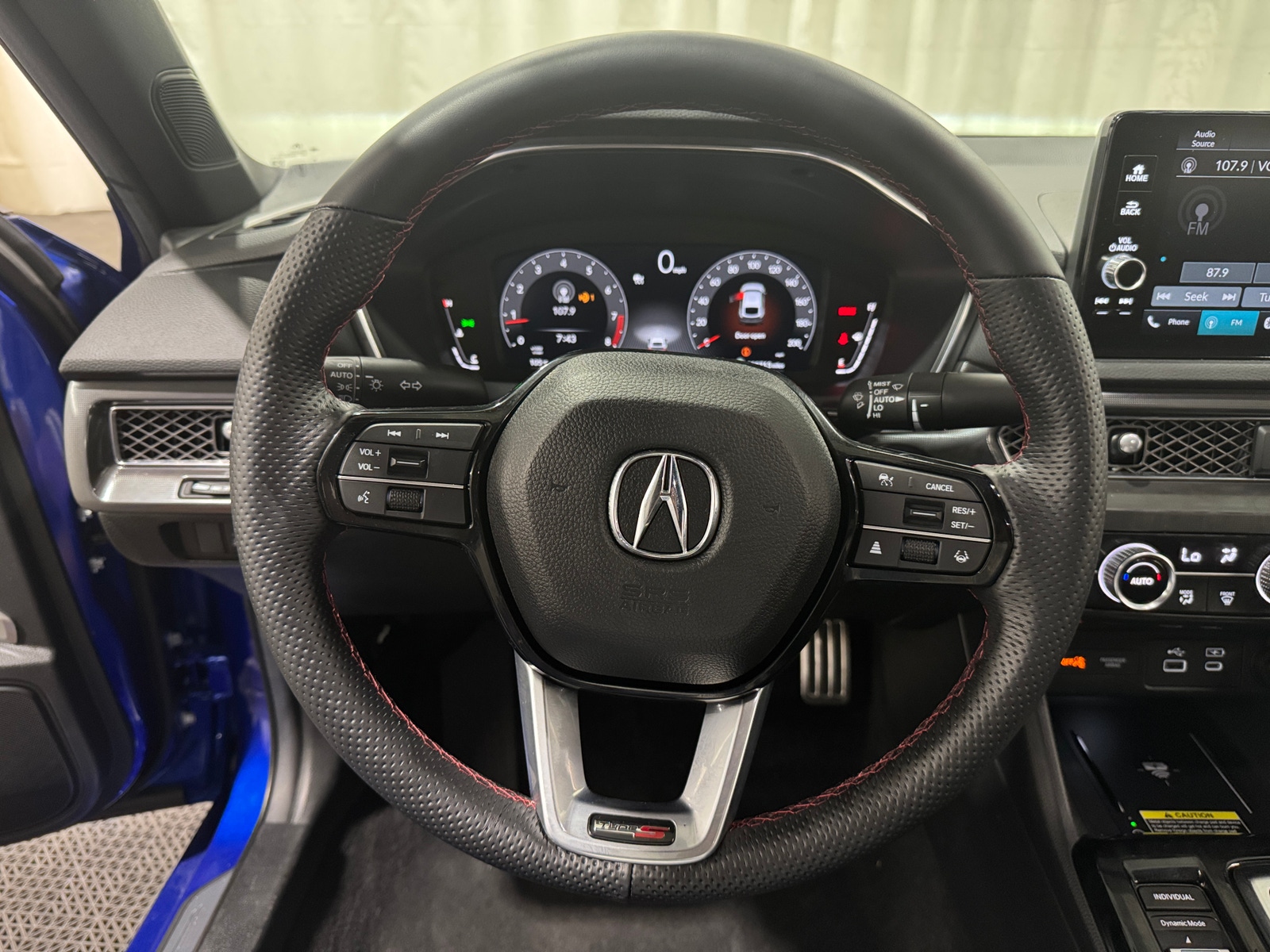 Thumbnail: 2025 Acura Integra - 4