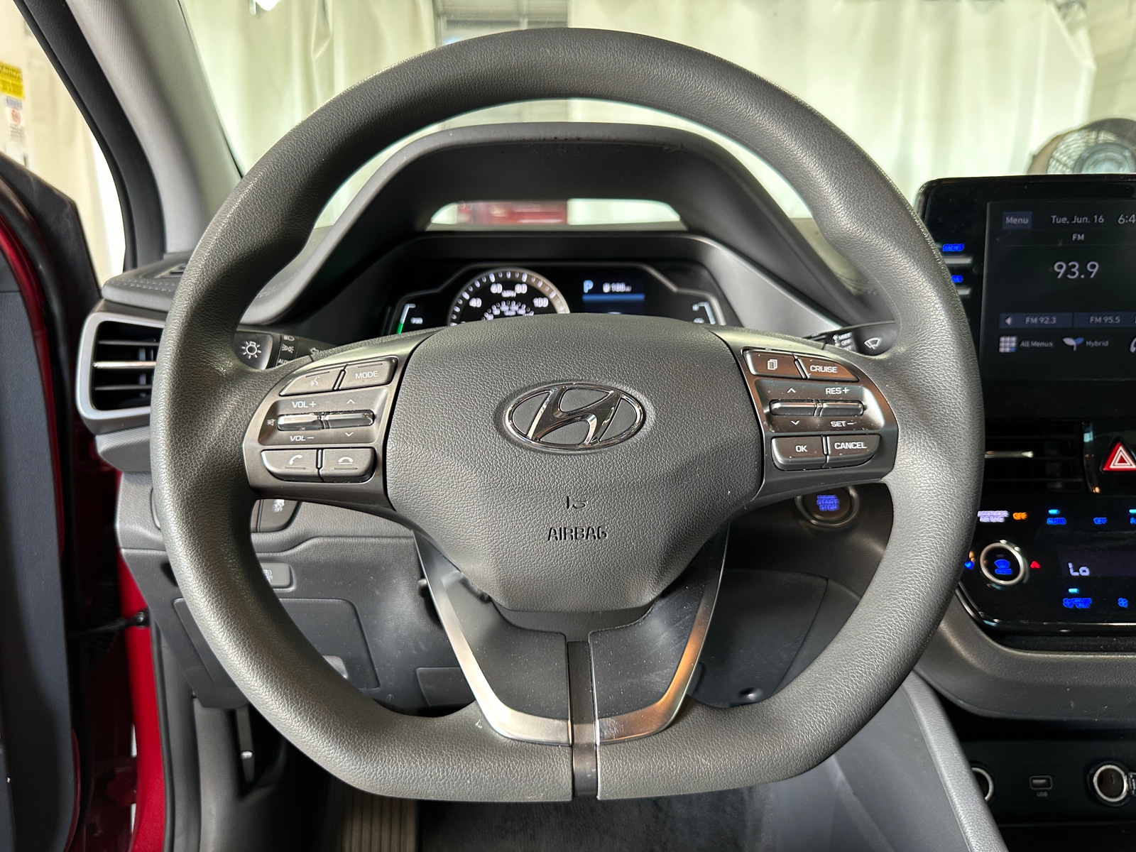 Thumbnail: 2022 Hyundai Ioniq - 5