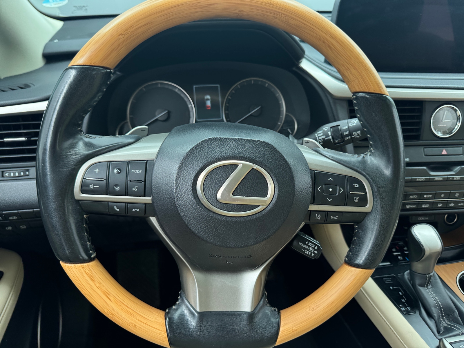 Thumbnail: 2021 Lexus RX - 4