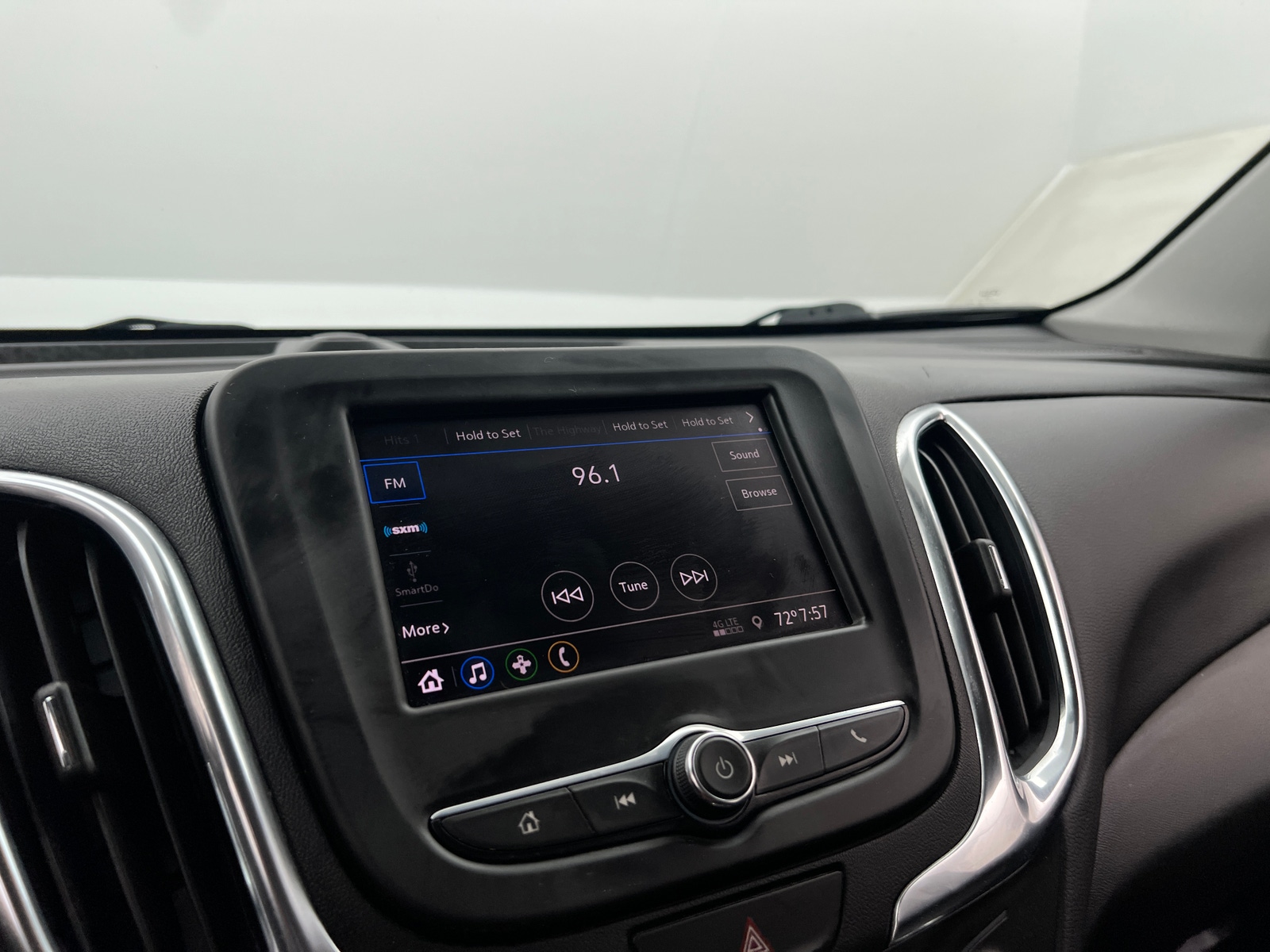 Thumbnail: 2021 Chevrolet Equinox - 4