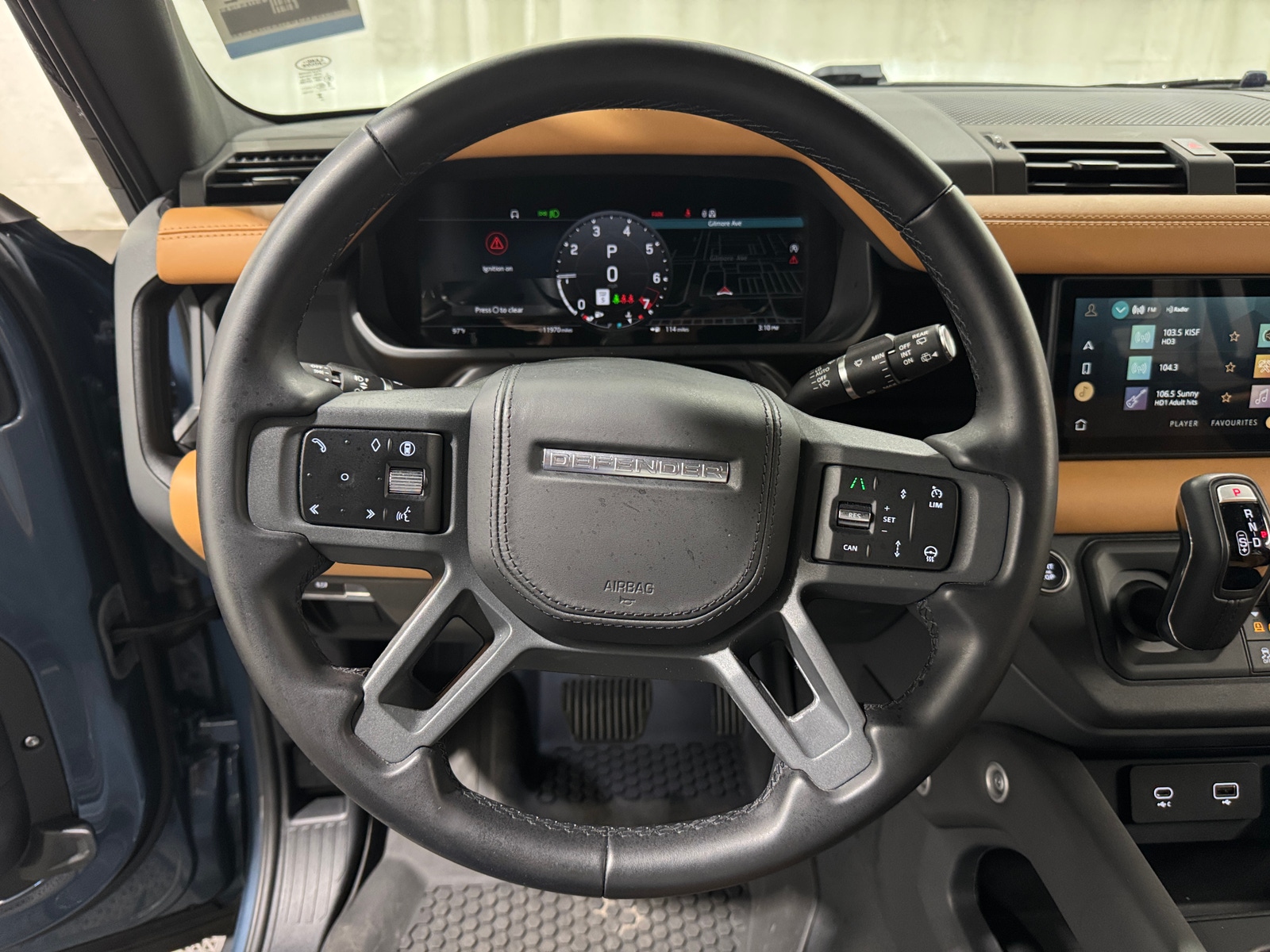 Thumbnail: 2024 Land Rover Defender - 4